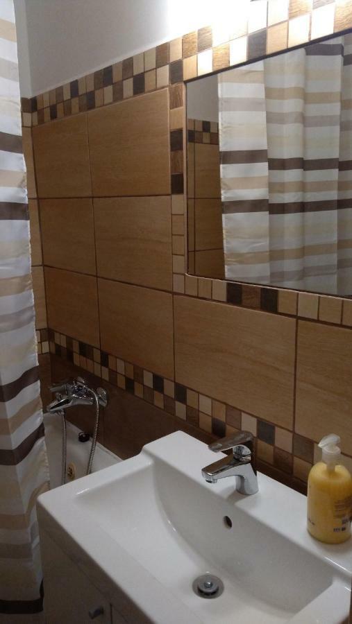 Gesztenyes Apartman Мишкольц Экстерьер фото