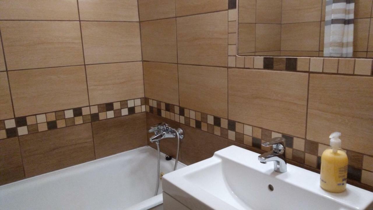 Gesztenyes Apartman Мишкольц Экстерьер фото