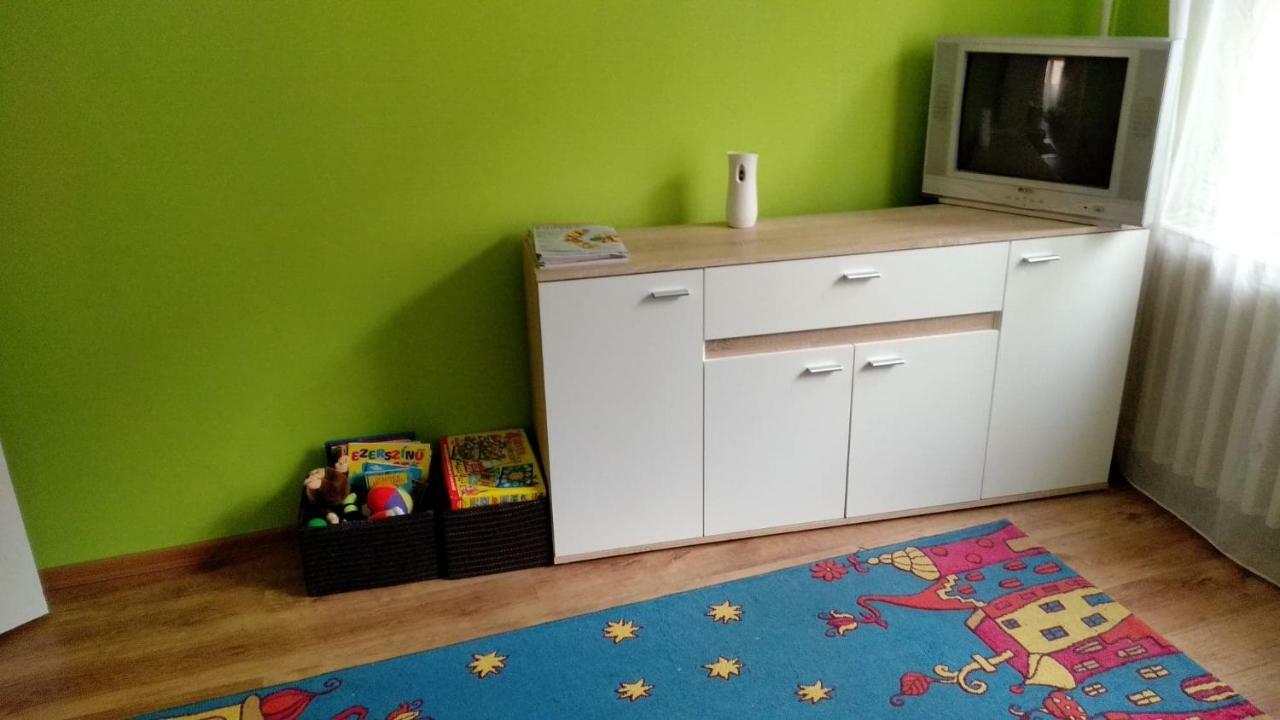 Gesztenyes Apartman Мишкольц Экстерьер фото