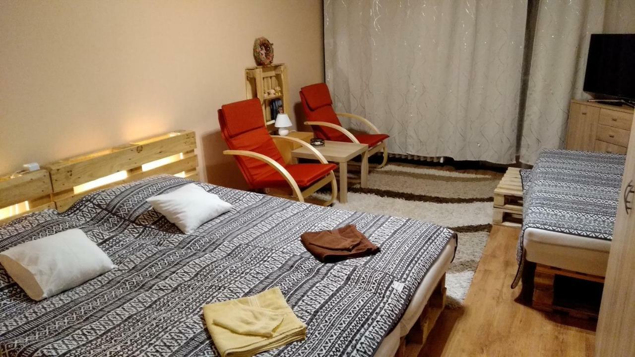 Gesztenyes Apartman Мишкольц Экстерьер фото