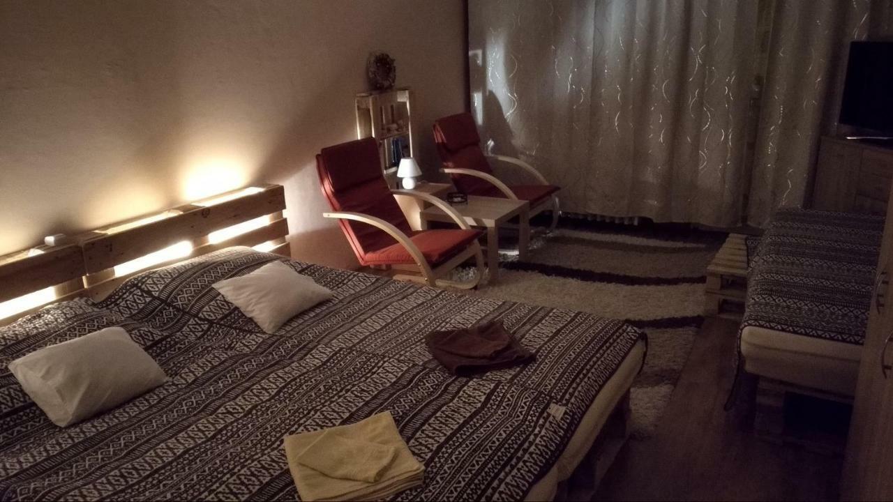 Gesztenyes Apartman Мишкольц Экстерьер фото