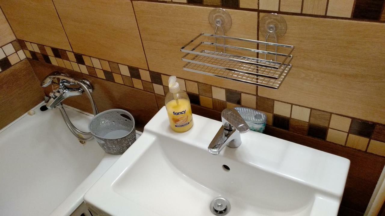 Gesztenyes Apartman Мишкольц Экстерьер фото